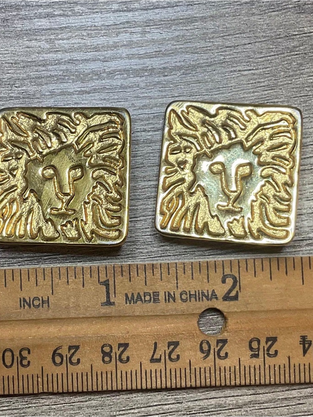 Vintage Anne Klein Lion Head Gold Square Clip Earrings - Picture 2 of 3